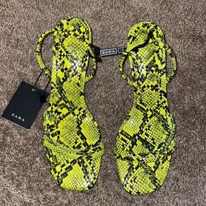 Zara Snake Print Heels. Sz 6